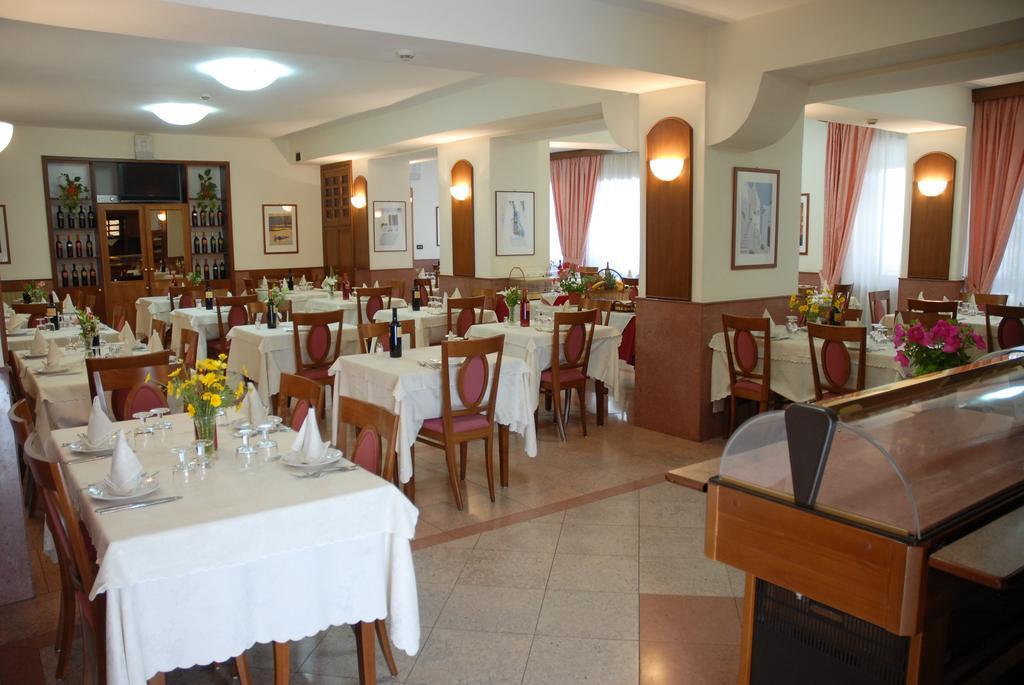 Il Nocchiero City Hotel Soverato Marina Exterior foto