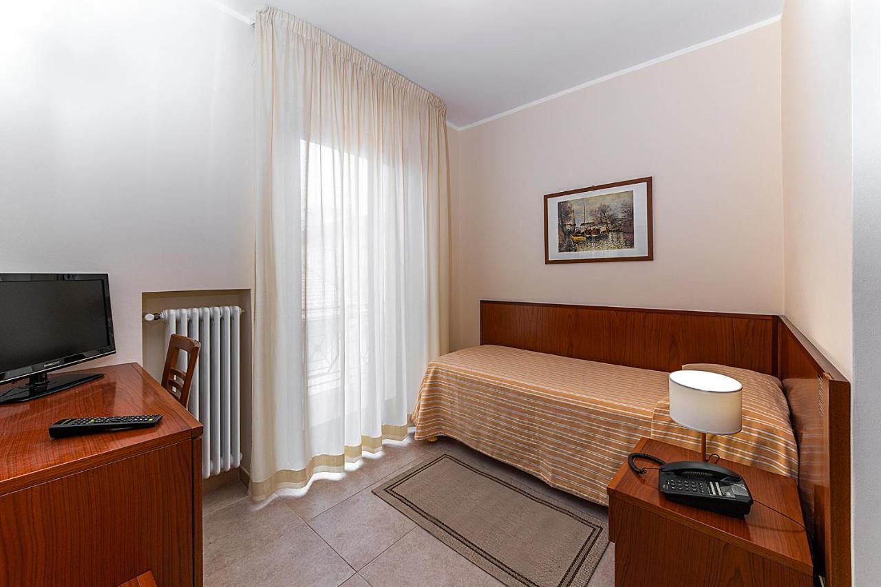 Il Nocchiero City Hotel Soverato Marina Exterior foto